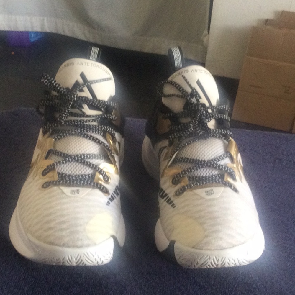 Kids Athletic Sneakers - White and Gold